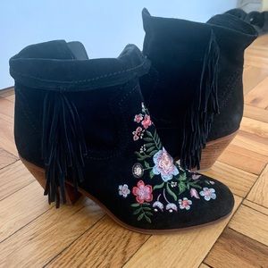 Sam Edelman Fringe Booties Size 8